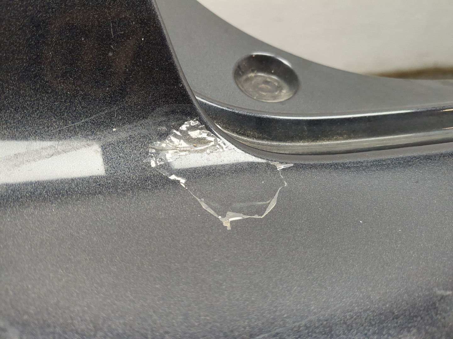 Бампер задний