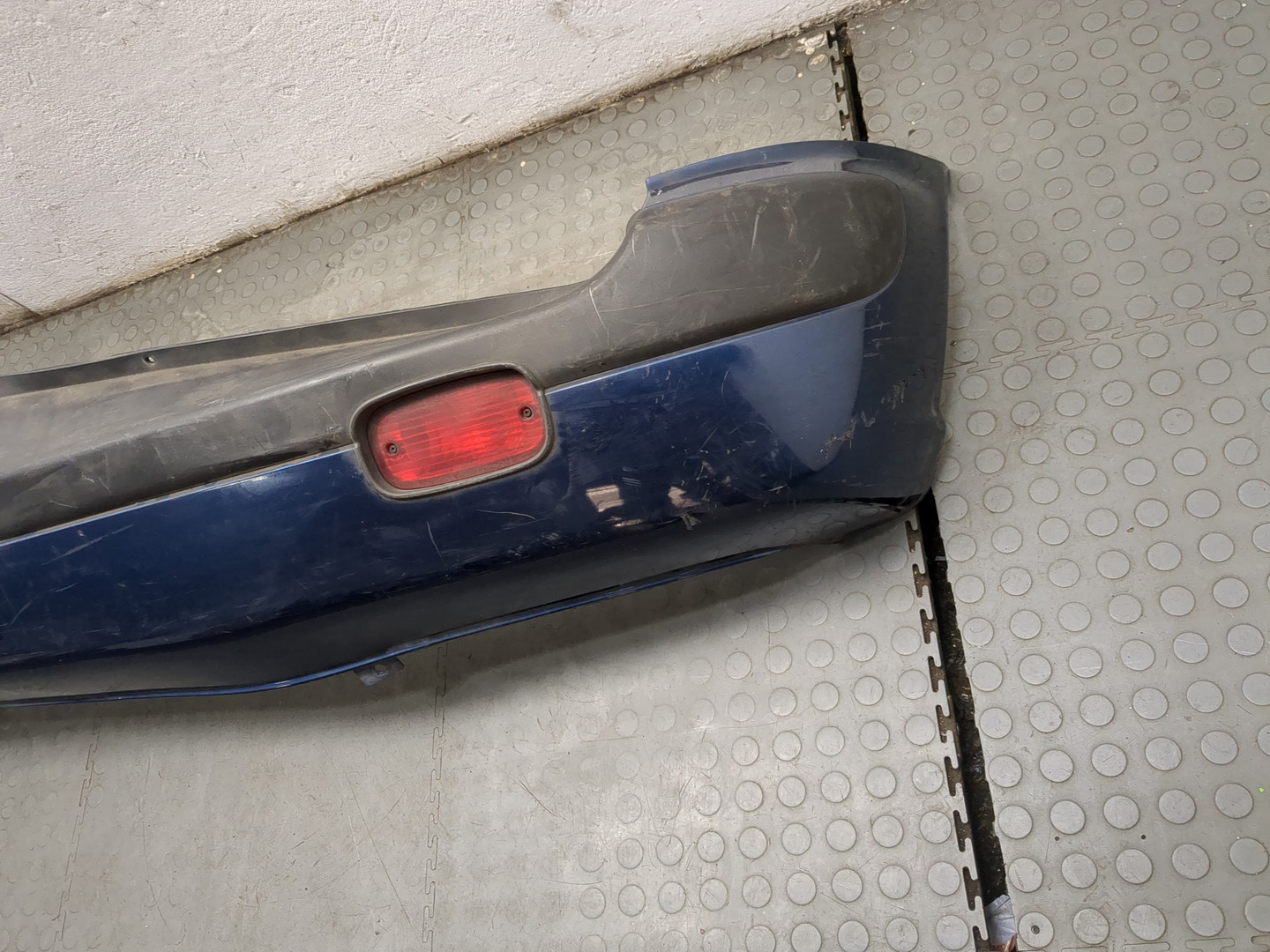 Бампер задний