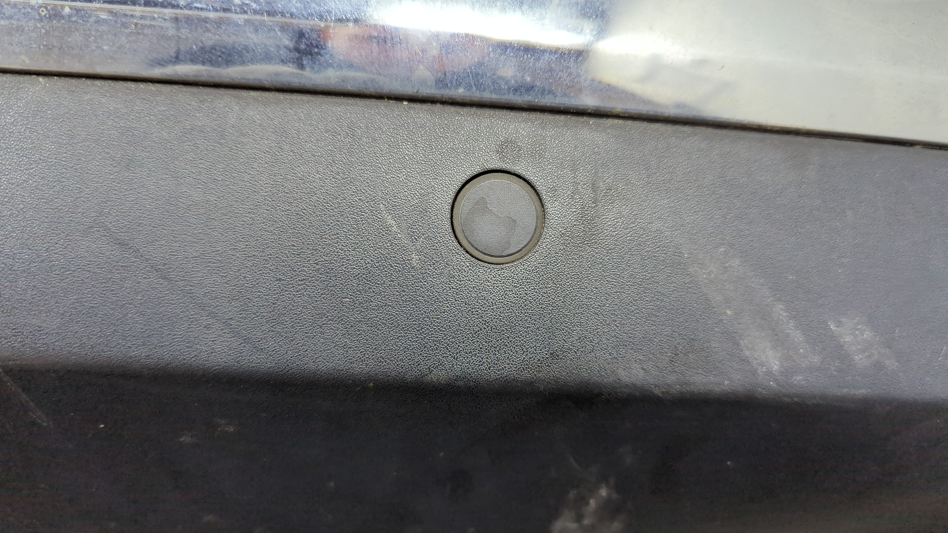 Бампер задний