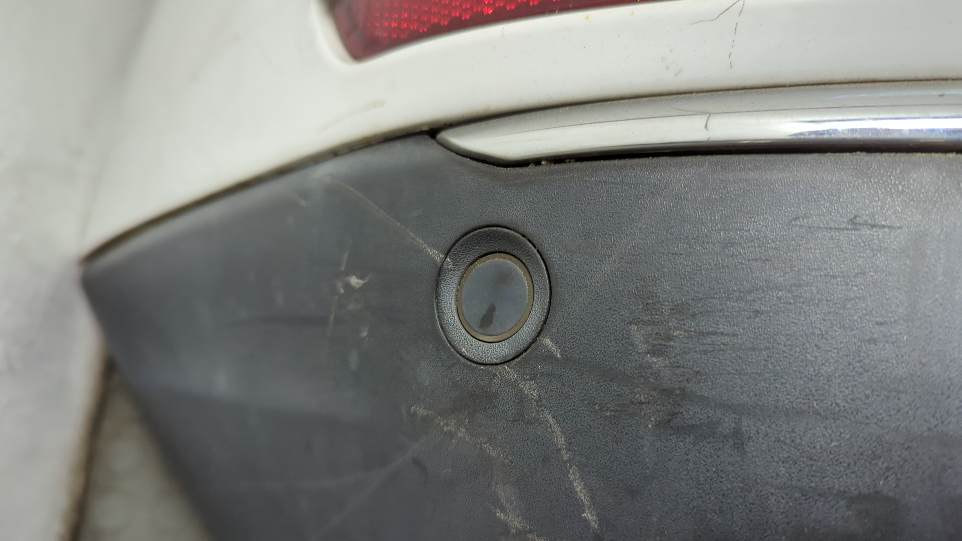 Бампер задний