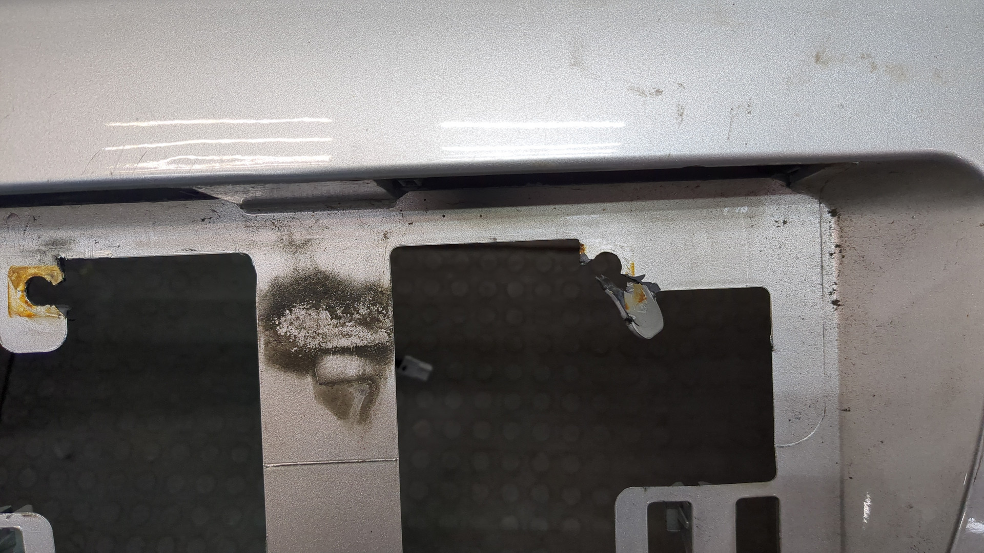 Бампер задний