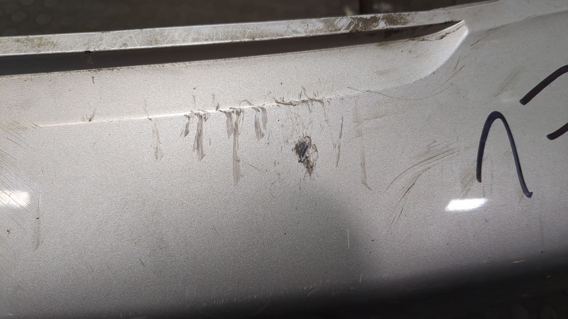 Бампер задний