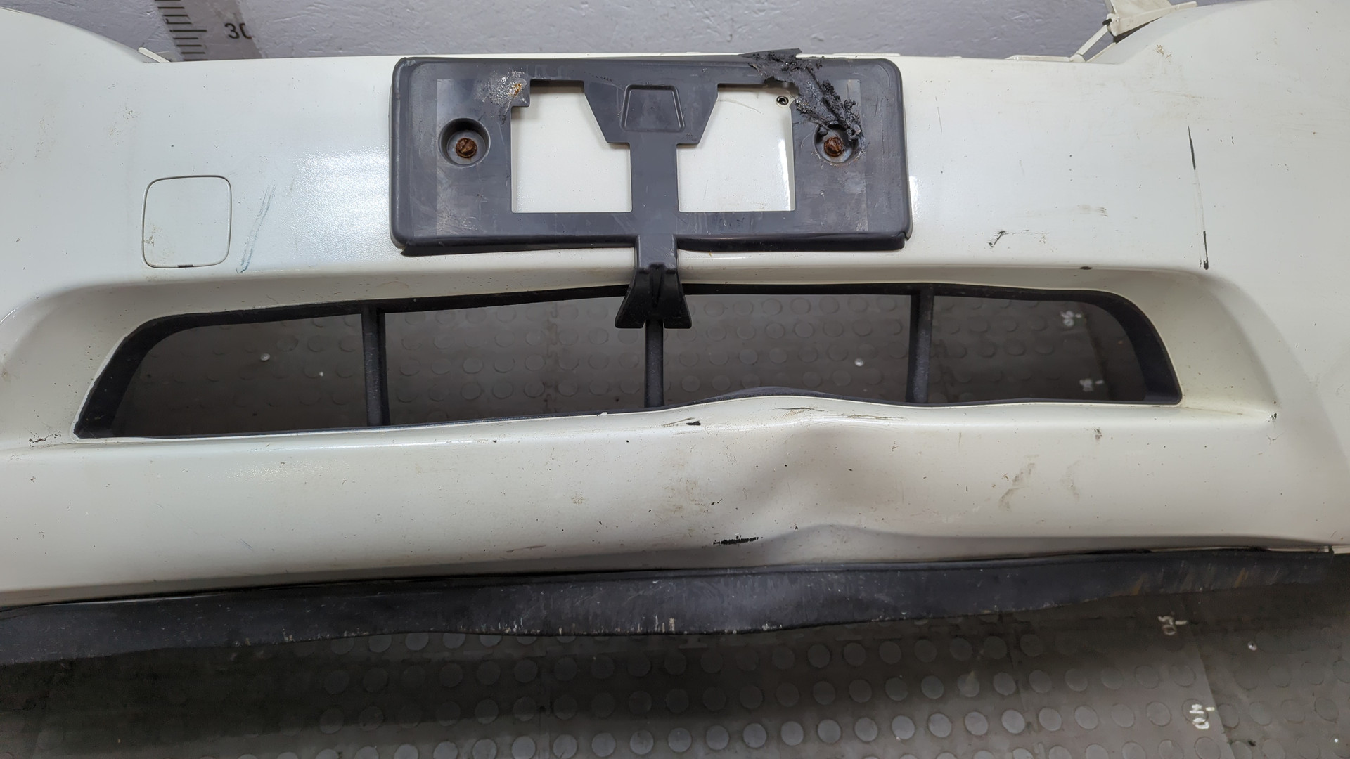 Бампер передний