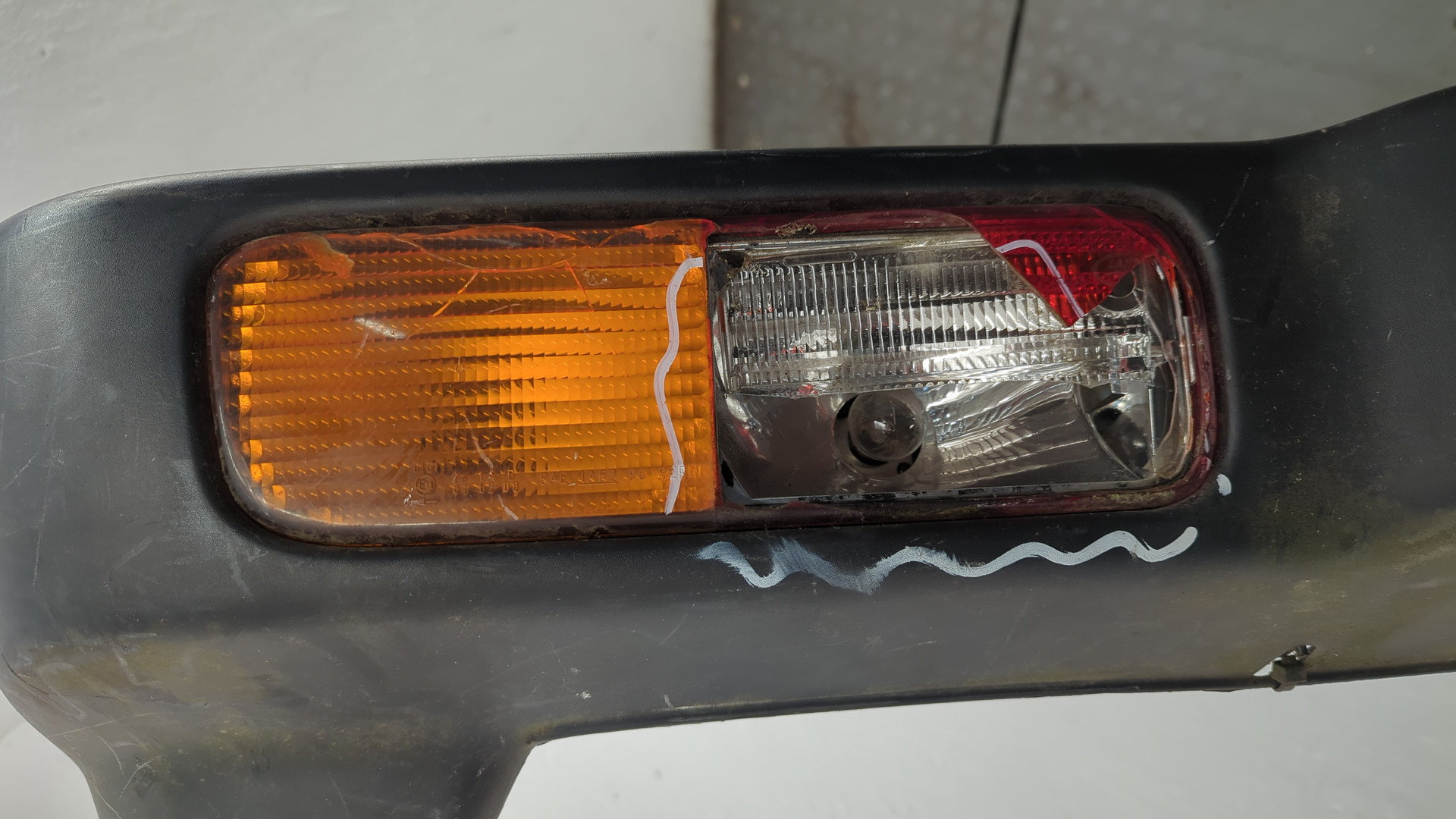 Бампер задний