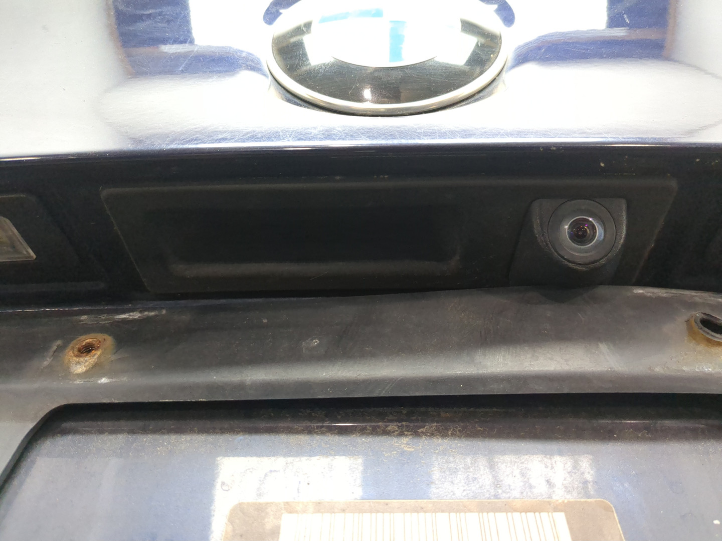 Дверь багажника