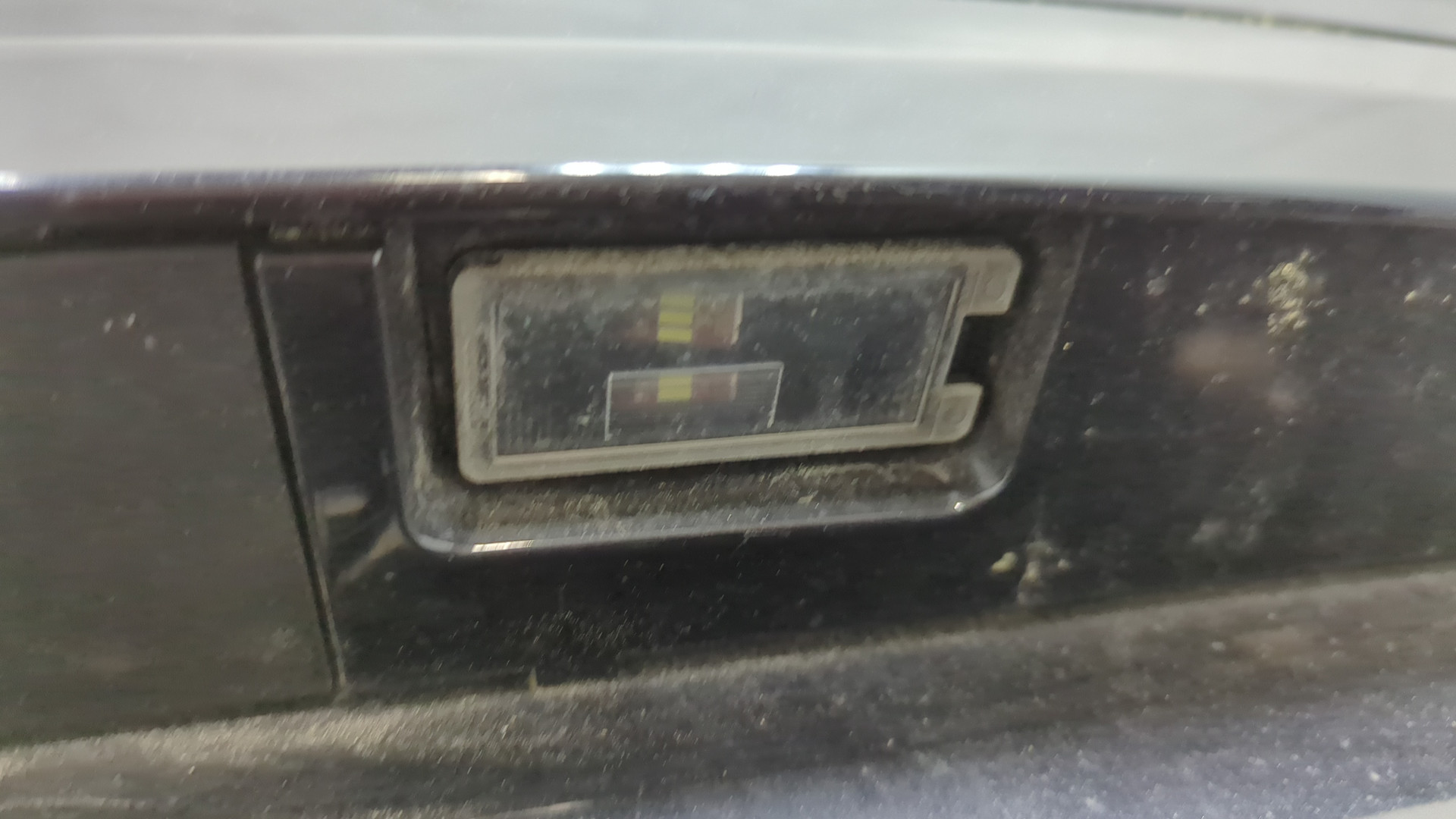 Дверь багажника