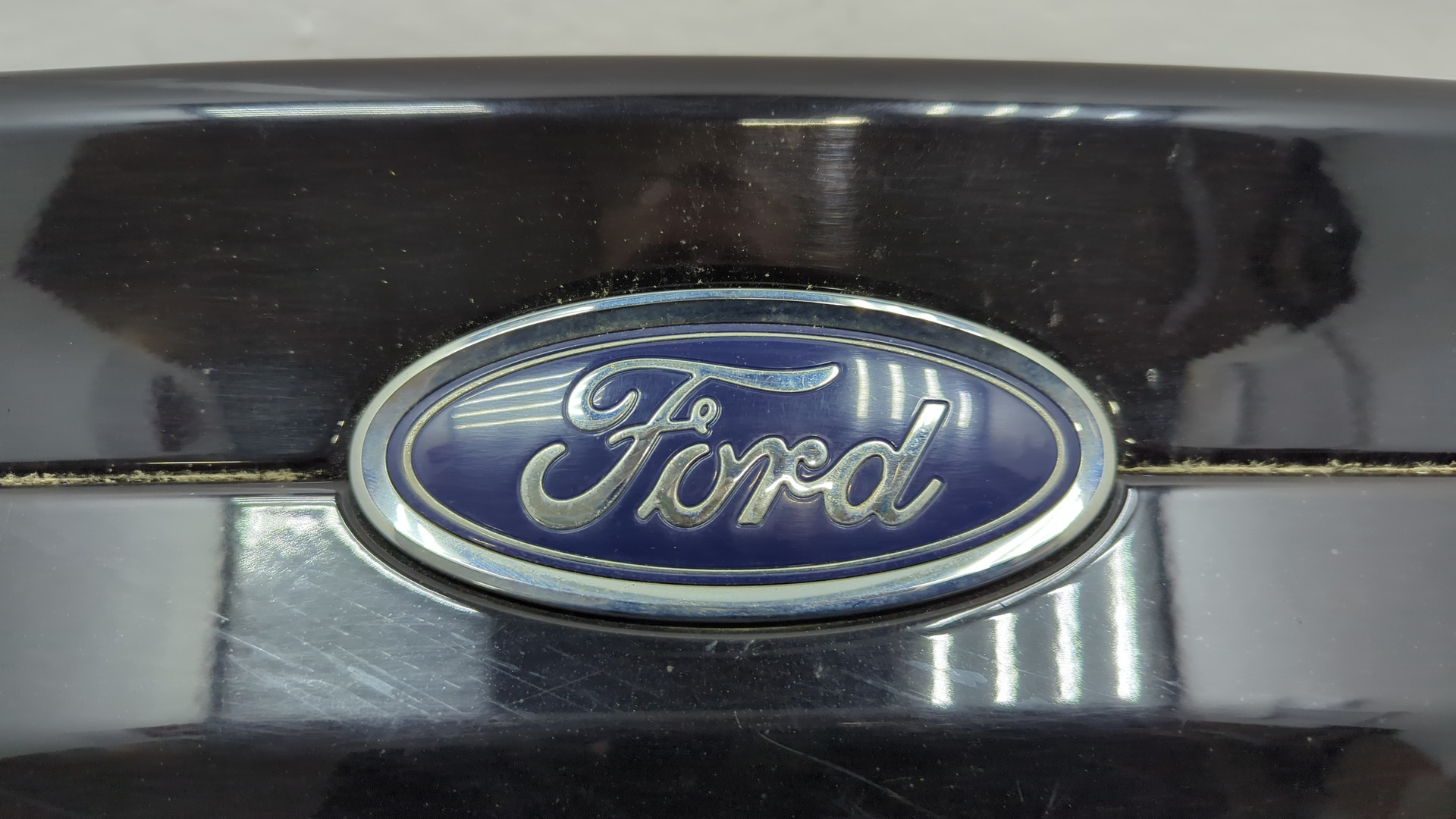 Дверь багажника