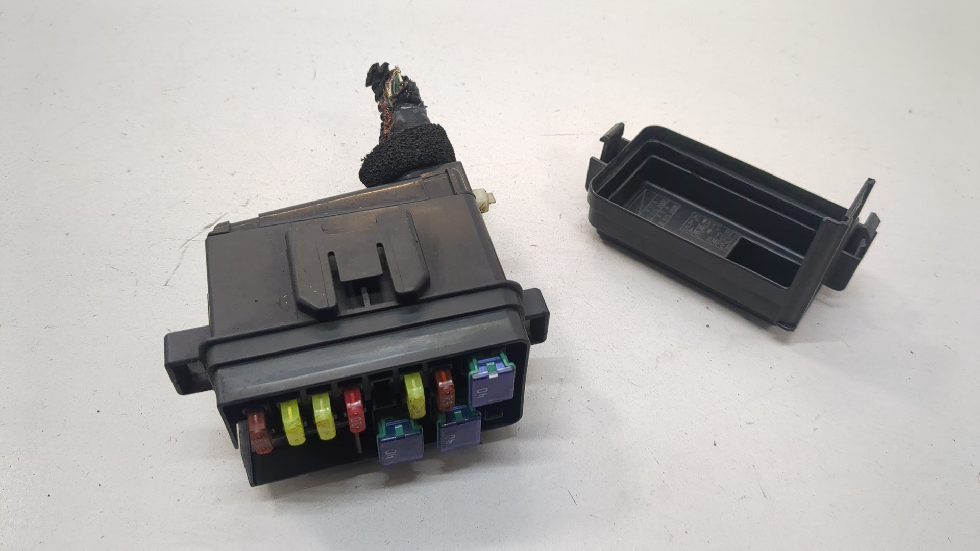 Блок предохранителей