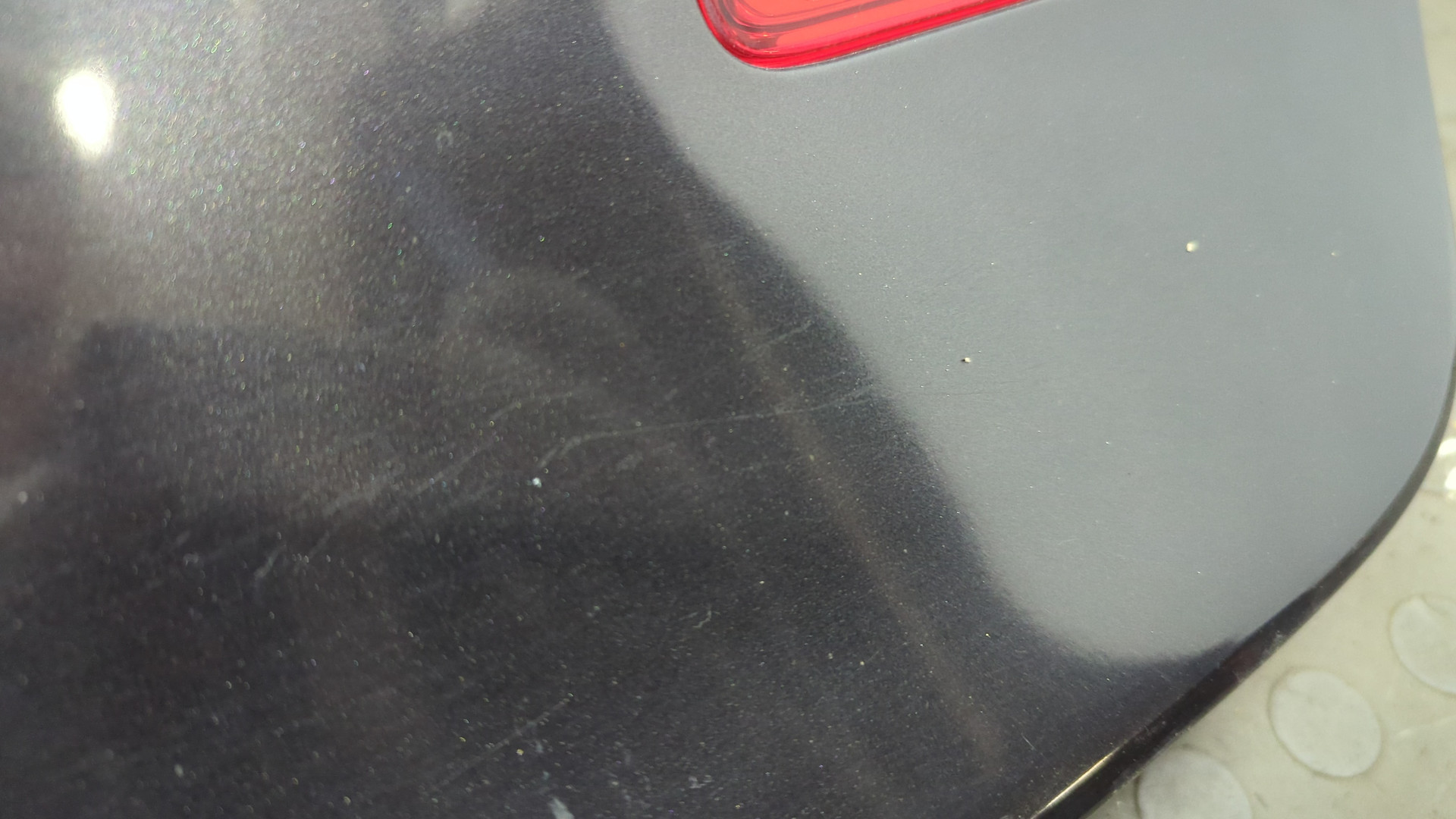 Дверь багажника