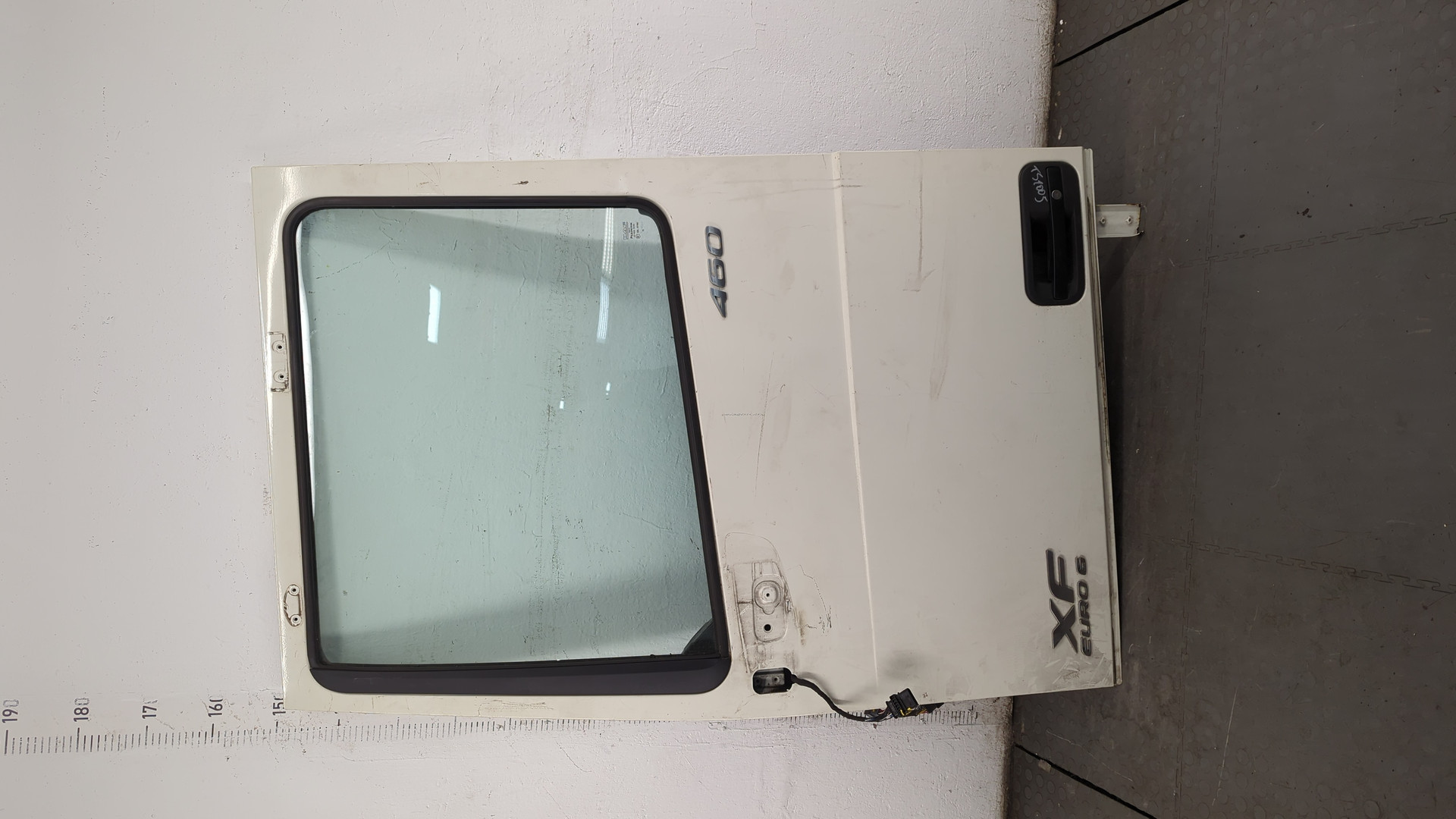 Дверь передняя левая