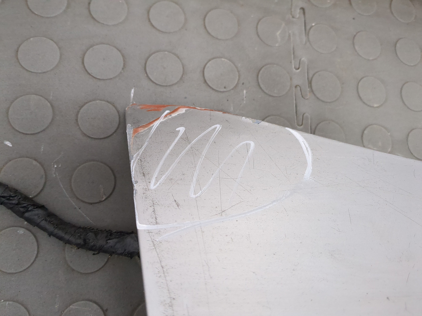 Дверь багажника