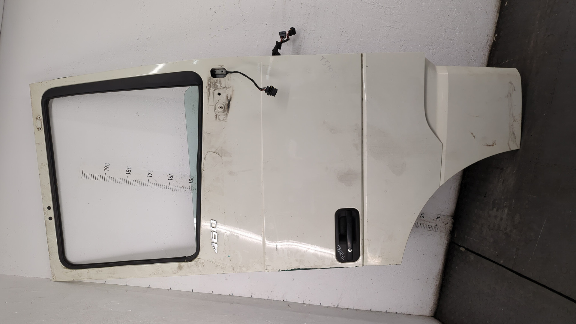 Дверь передняя правая