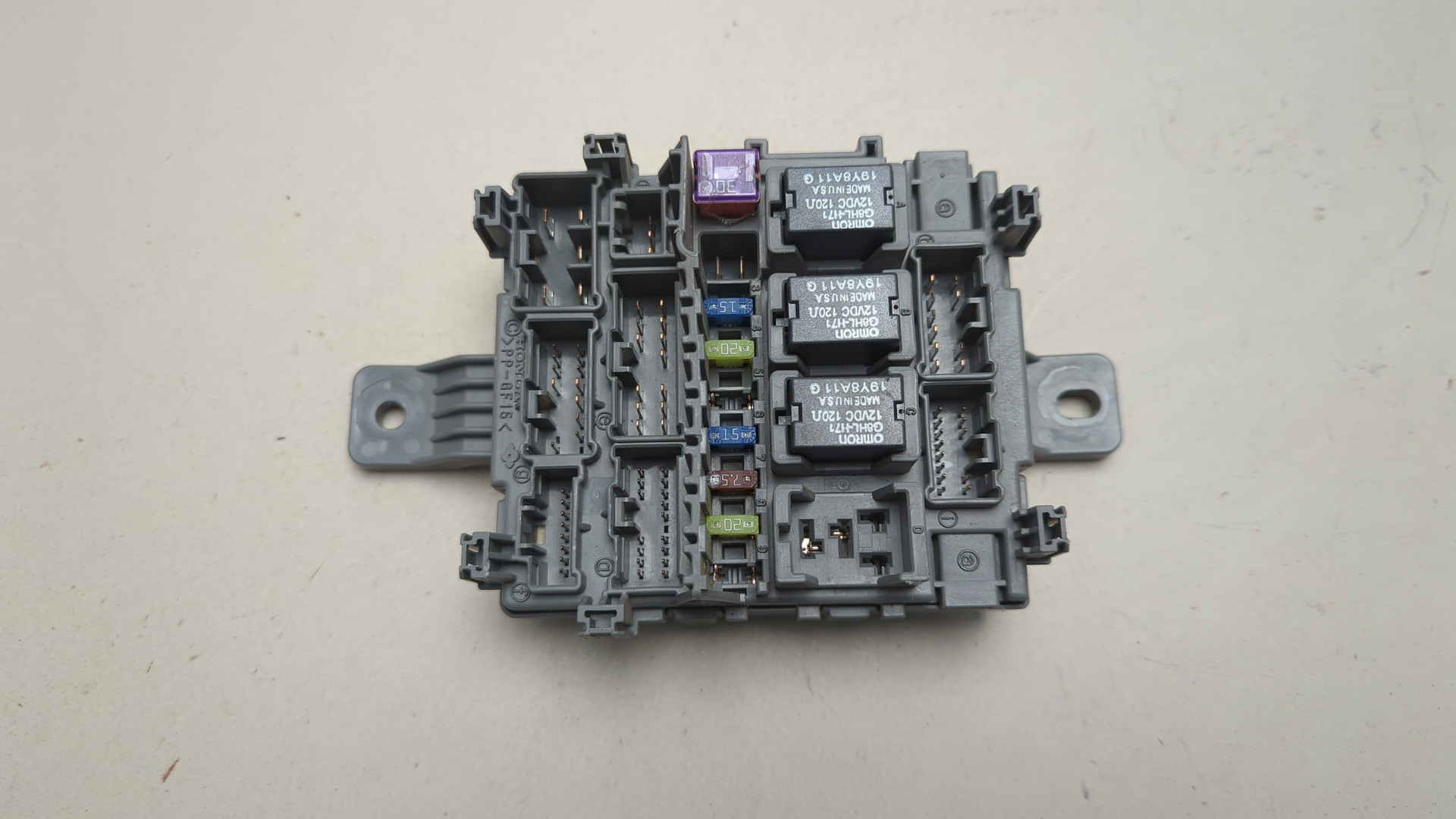 Блок предохранителей