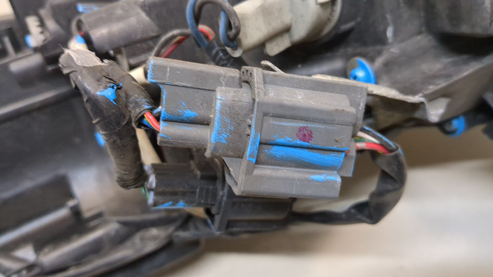 Фара правая