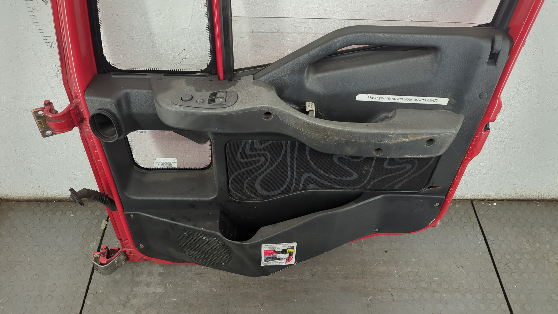 Дверь передняя правая