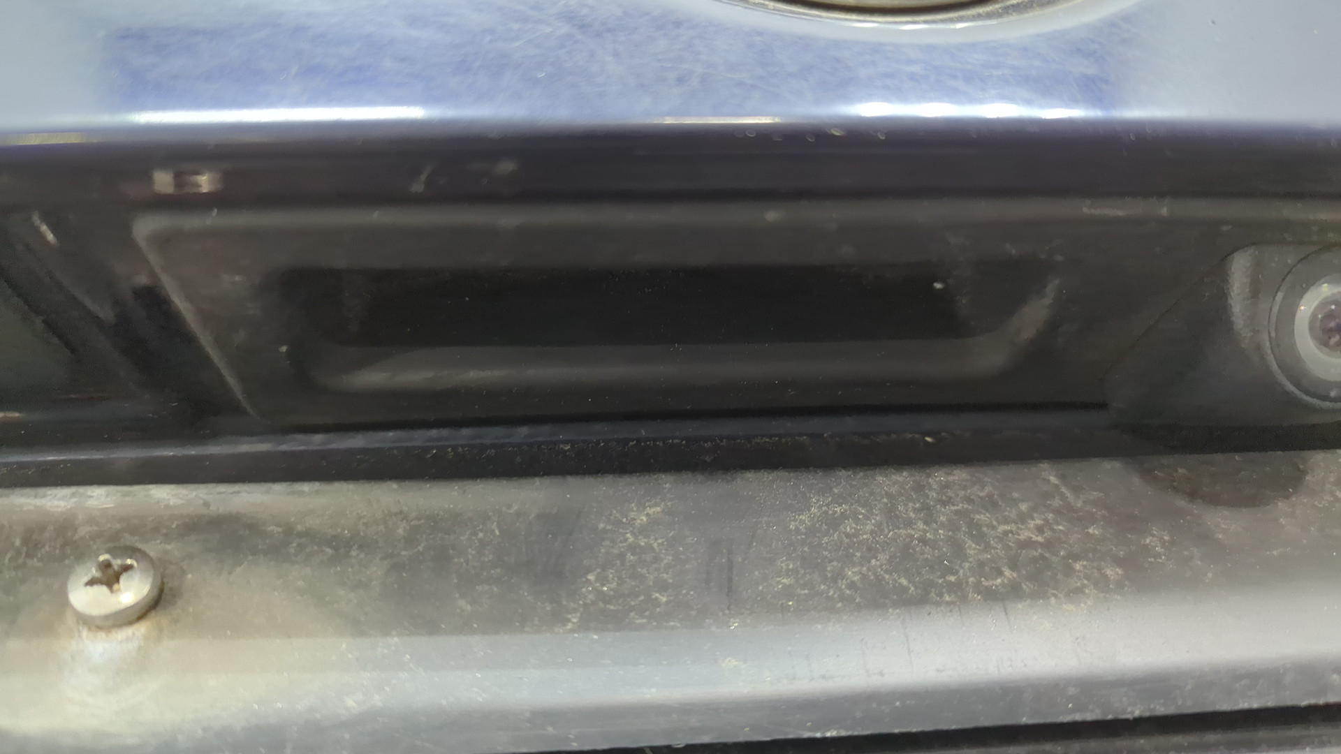 Дверь багажника