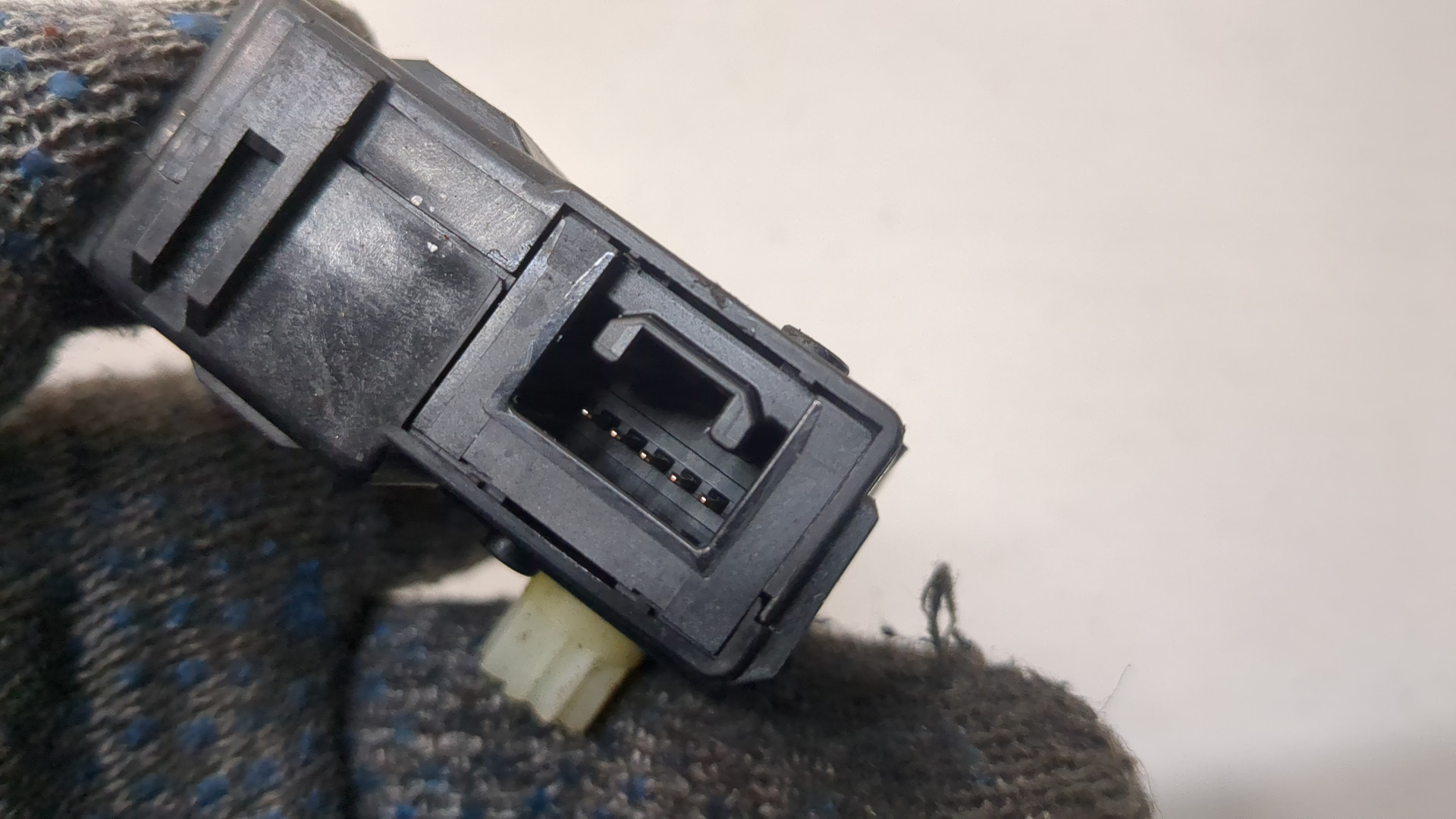 Моторчик заслонки печки