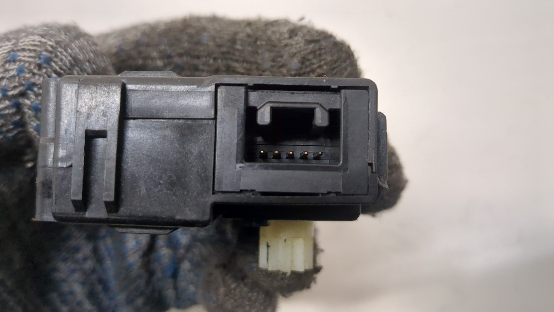 Моторчик заслонки печки