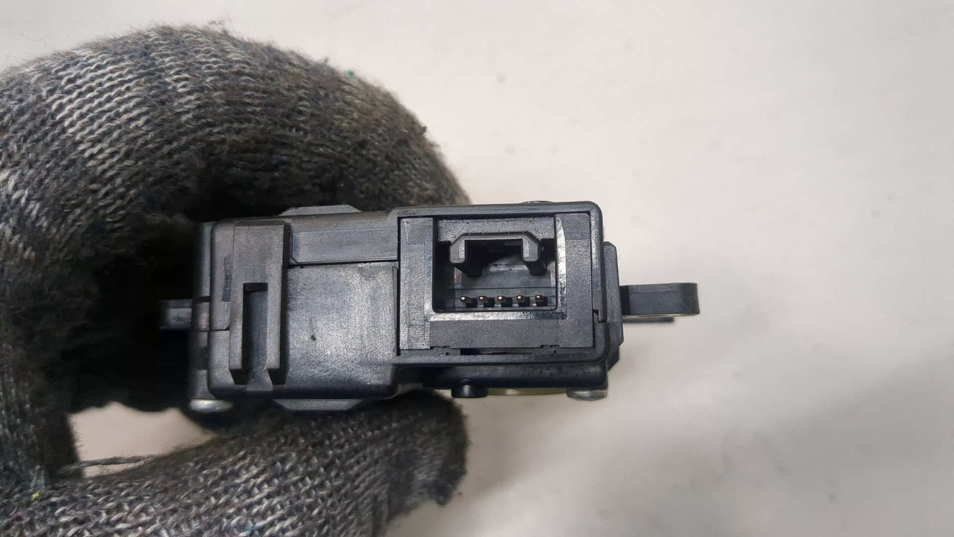 Моторчик заслонки печки