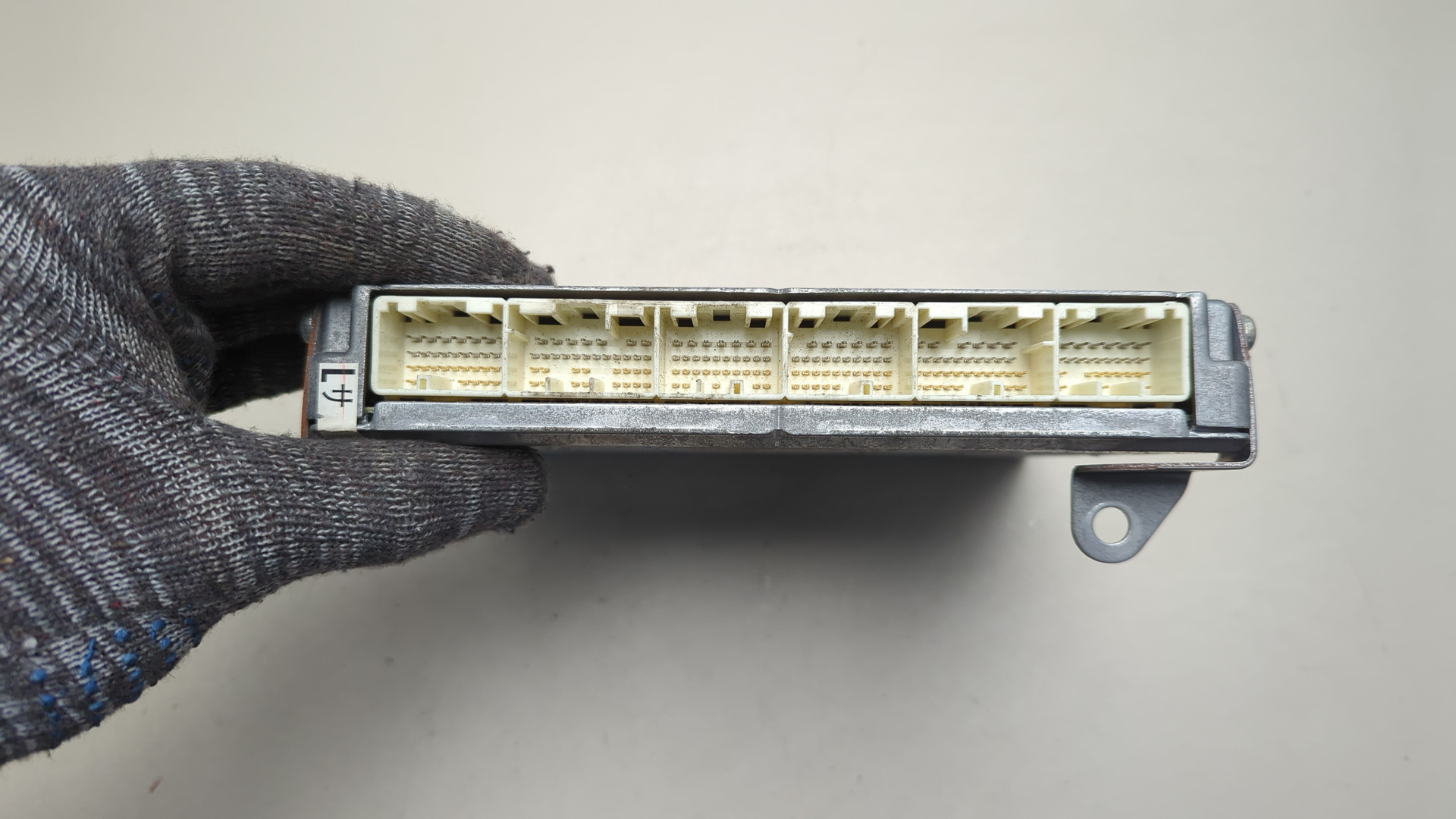 Блок управления двигателем