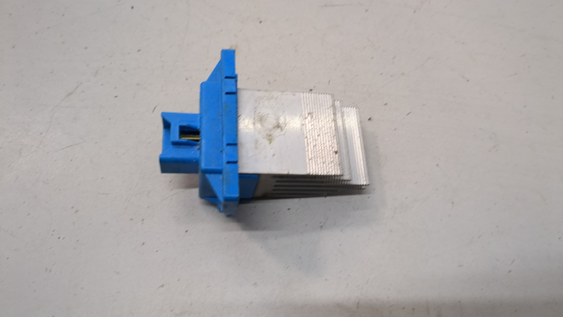 Резистор отопителя