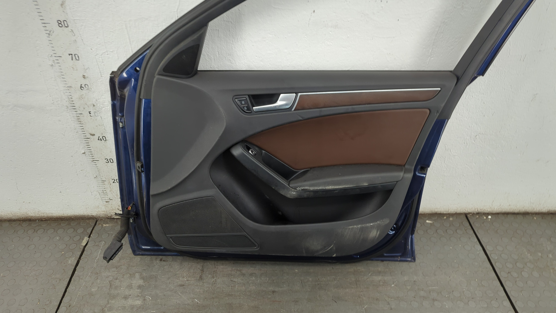 Дверь передняя правая