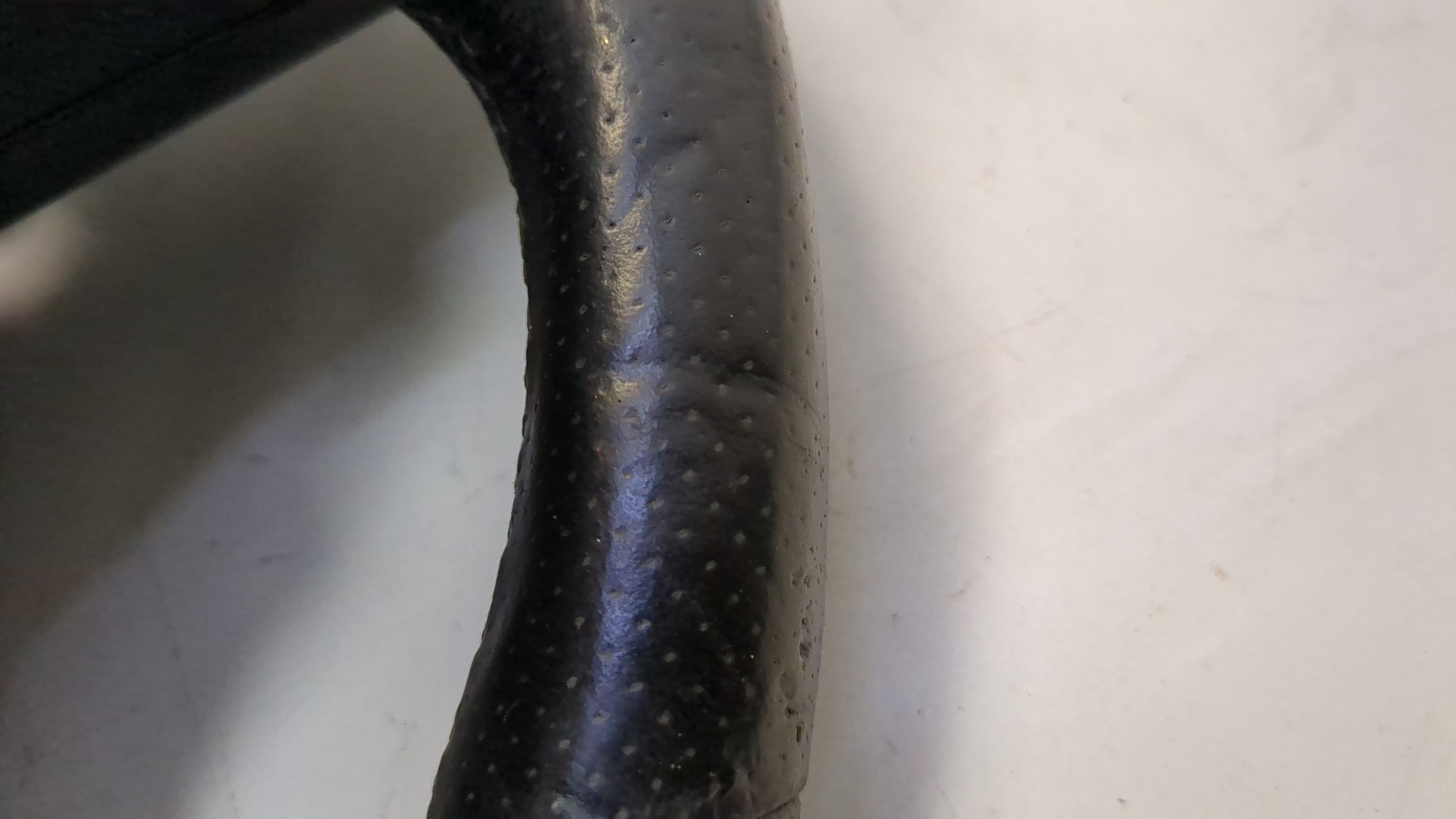 Рулевое колесо (руль)