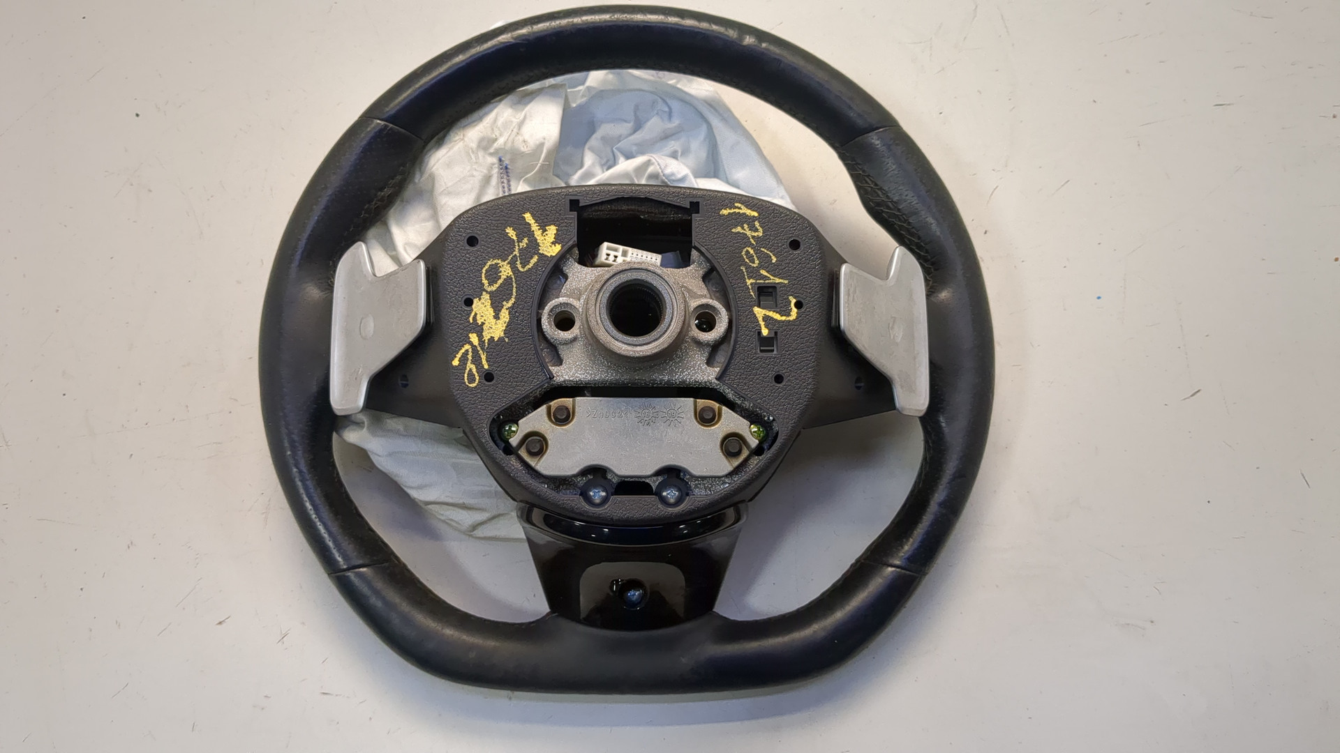 Рулевое колесо (руль)