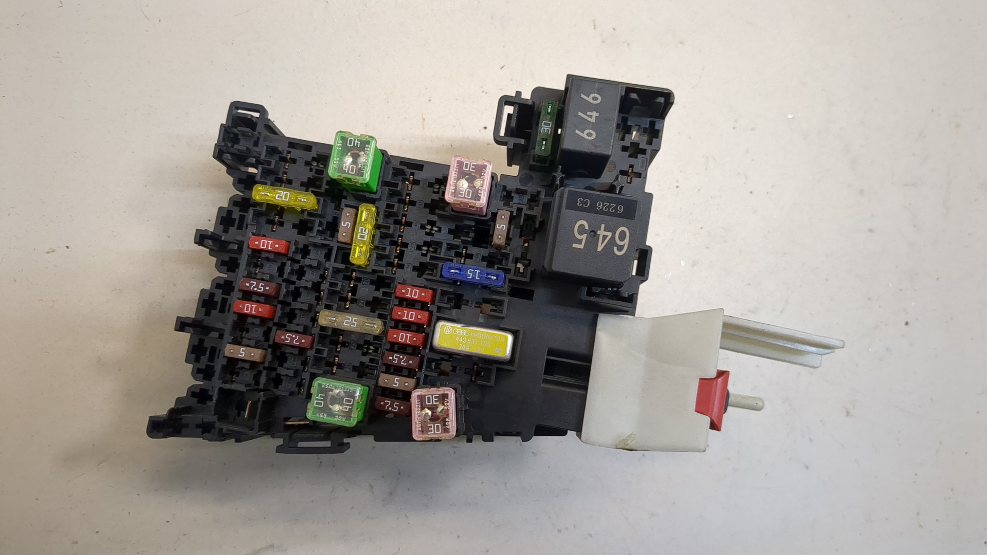 Блок предохранителей