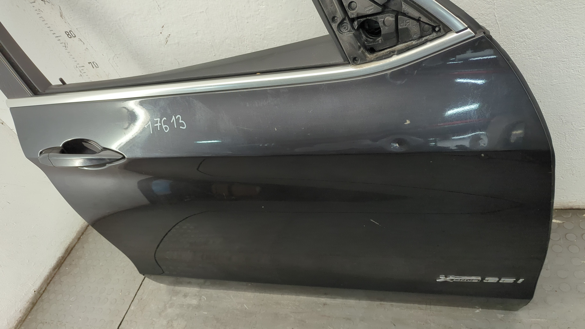 Дверь передняя правая