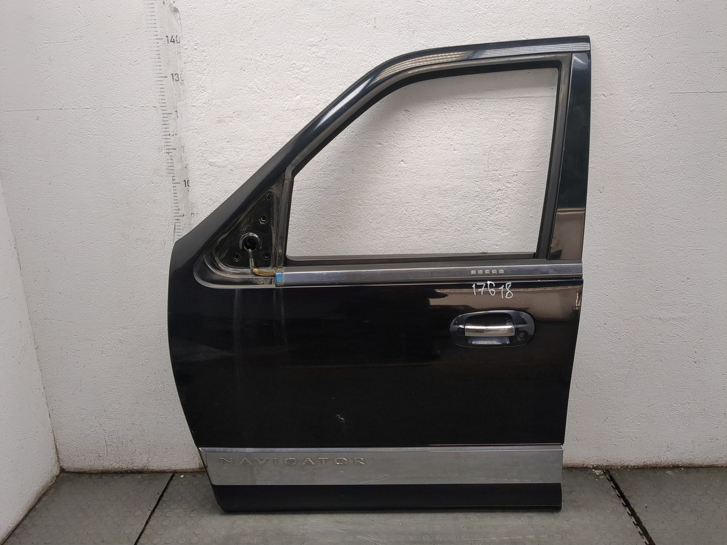 Дверь передняя левая