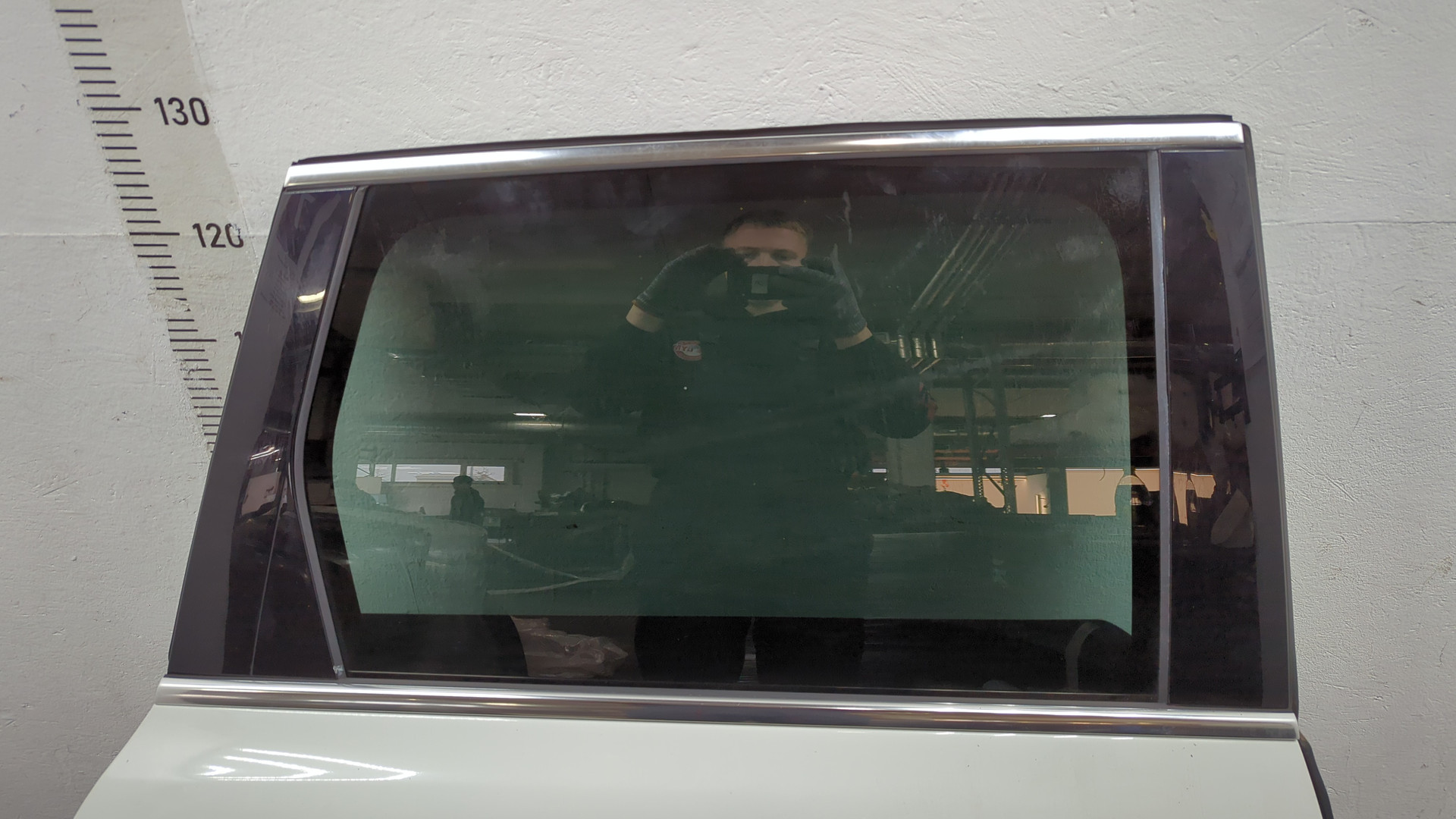 Дверь задняя правая