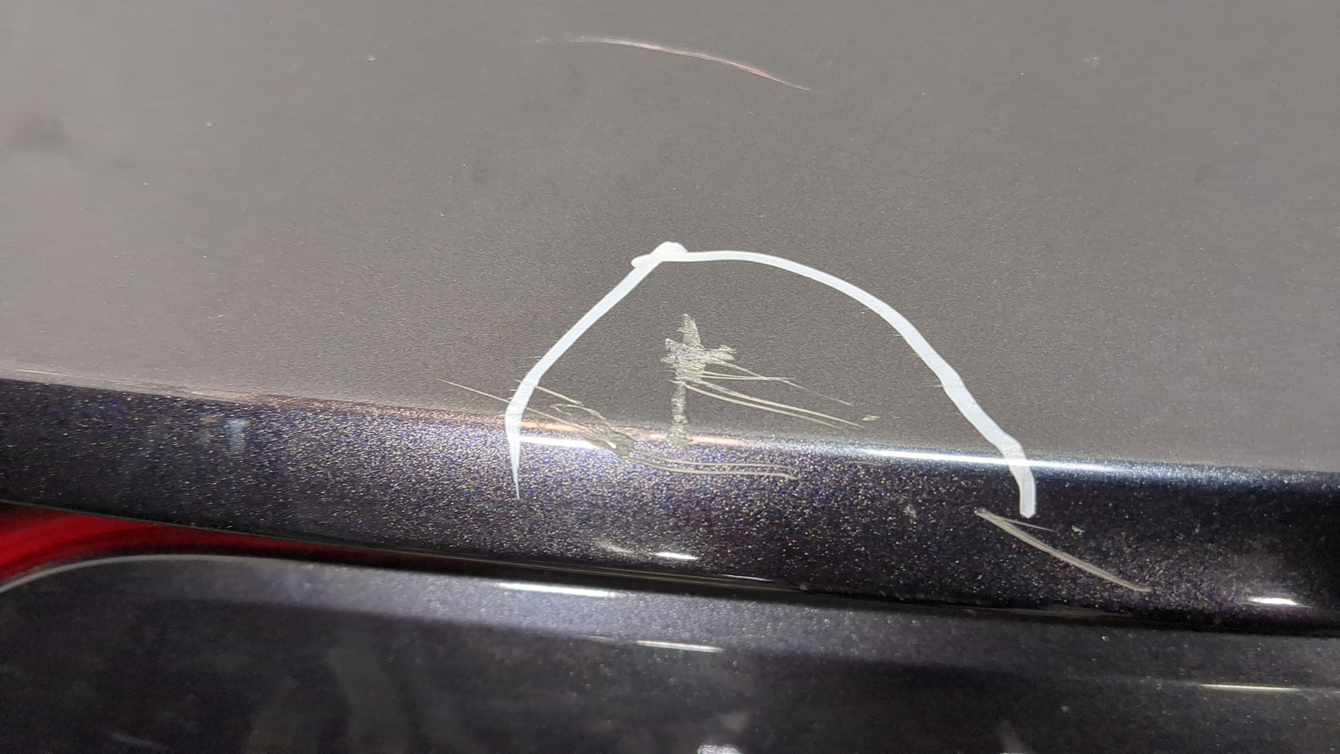 Дверь багажника