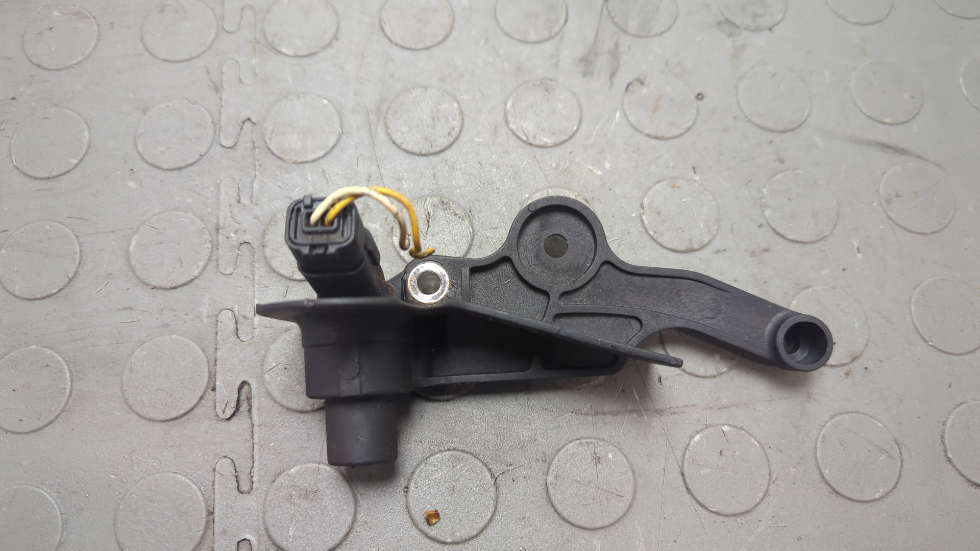 Датчик положения коленвала