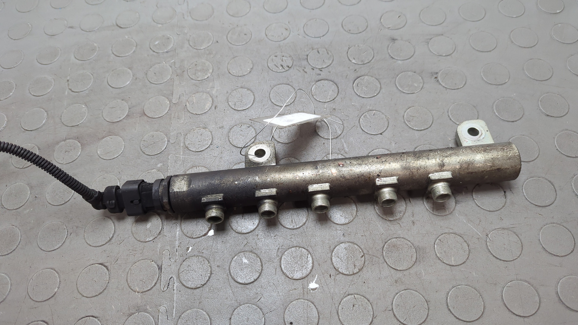 Рейка топливная (рампа)