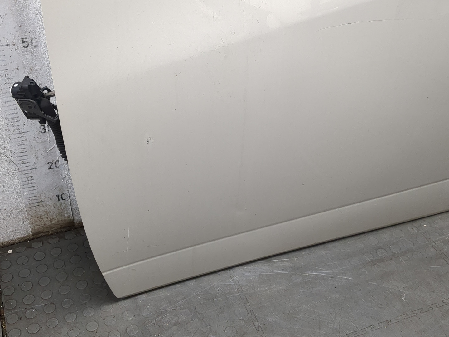 Дверь передняя левая