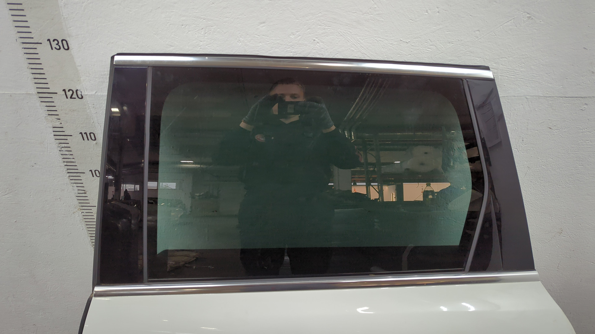 Дверь задняя левая