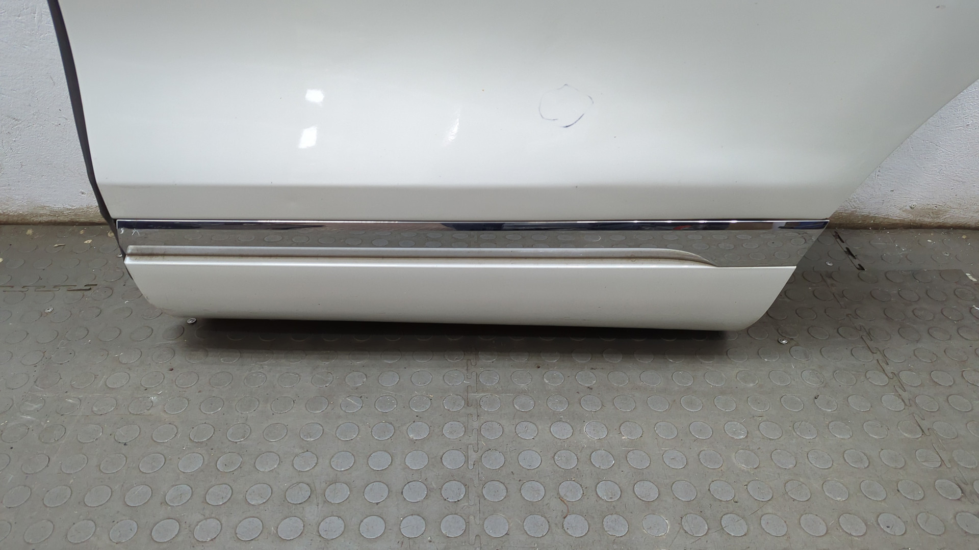 Дверь задняя левая