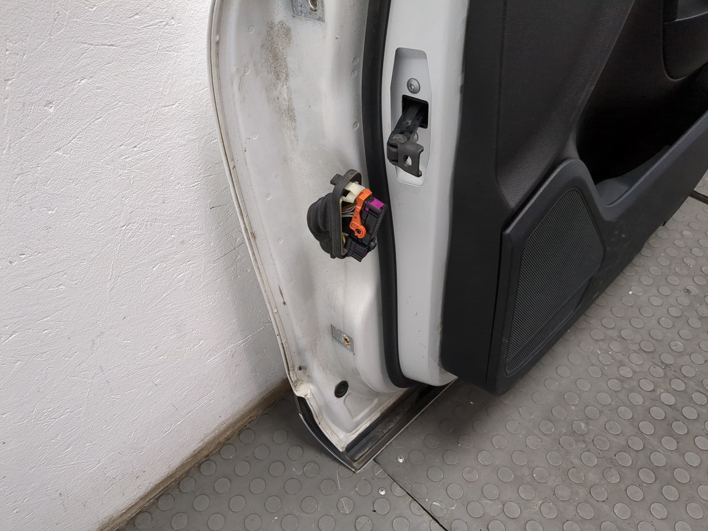 Дверь передняя правая