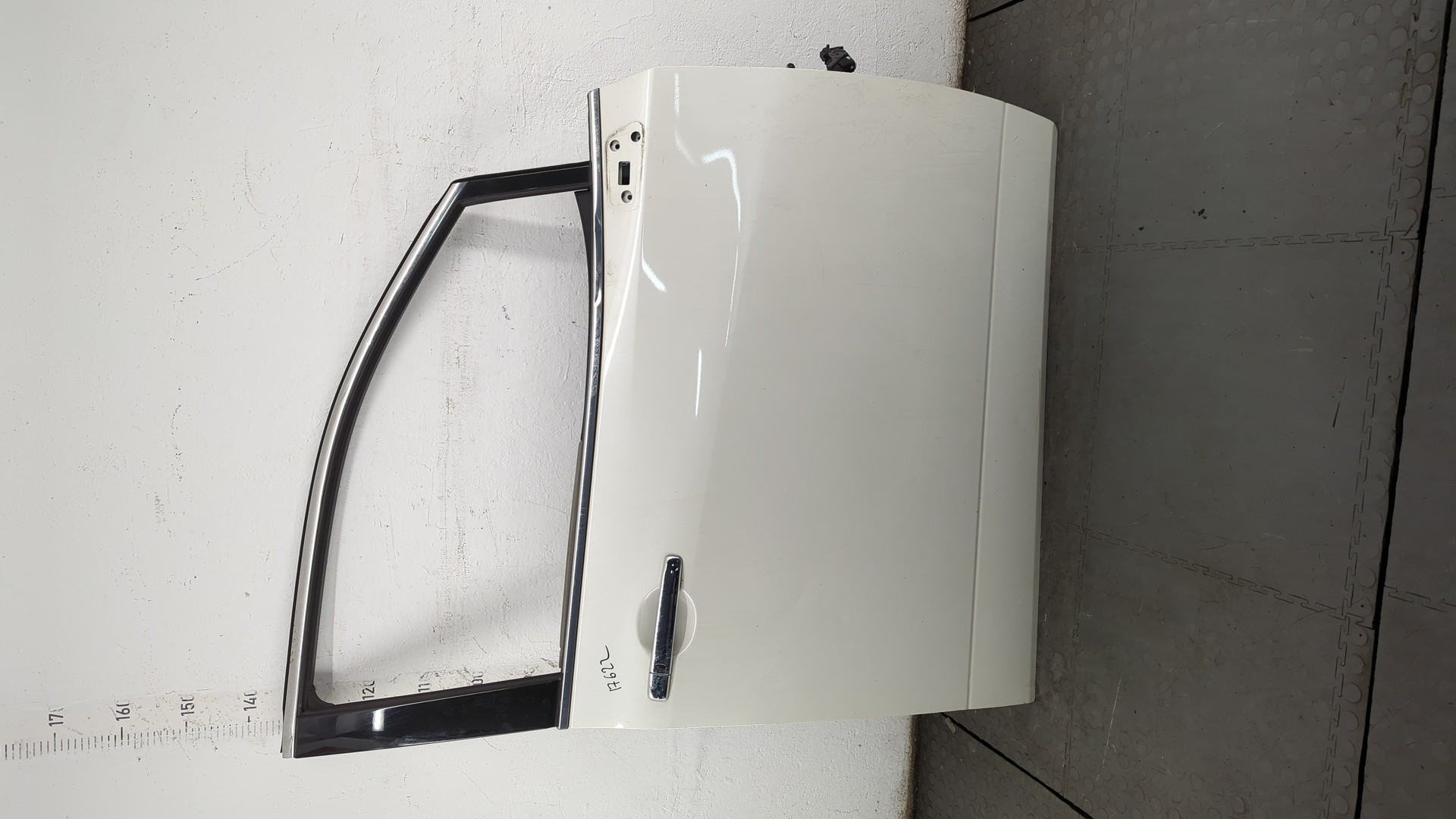 Дверь передняя правая