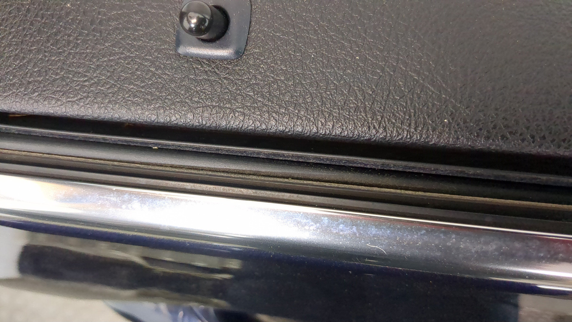 Дверь передняя правая