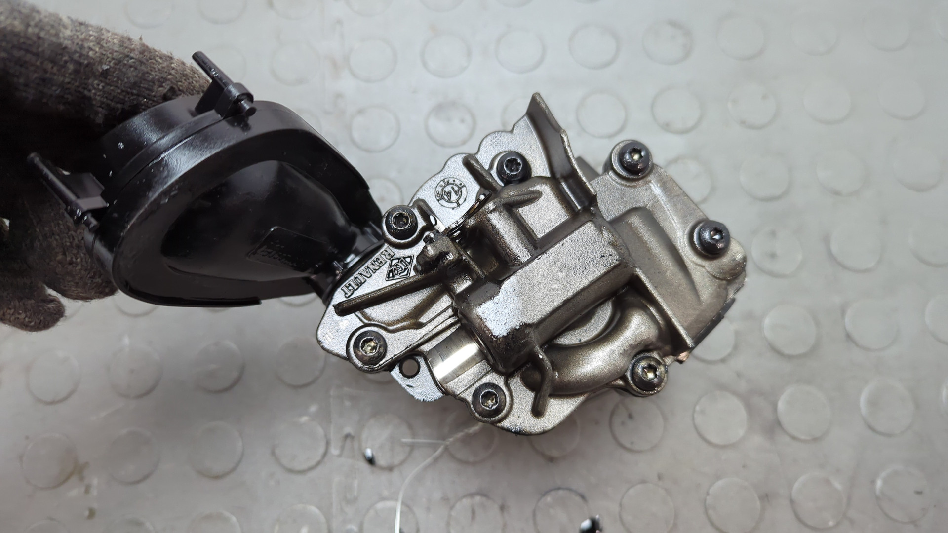 Насос масляный