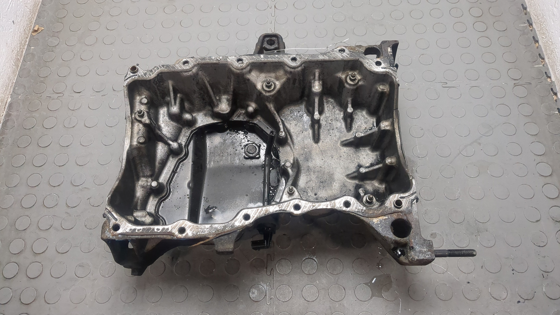 Поддон масляный двигателя (картер)