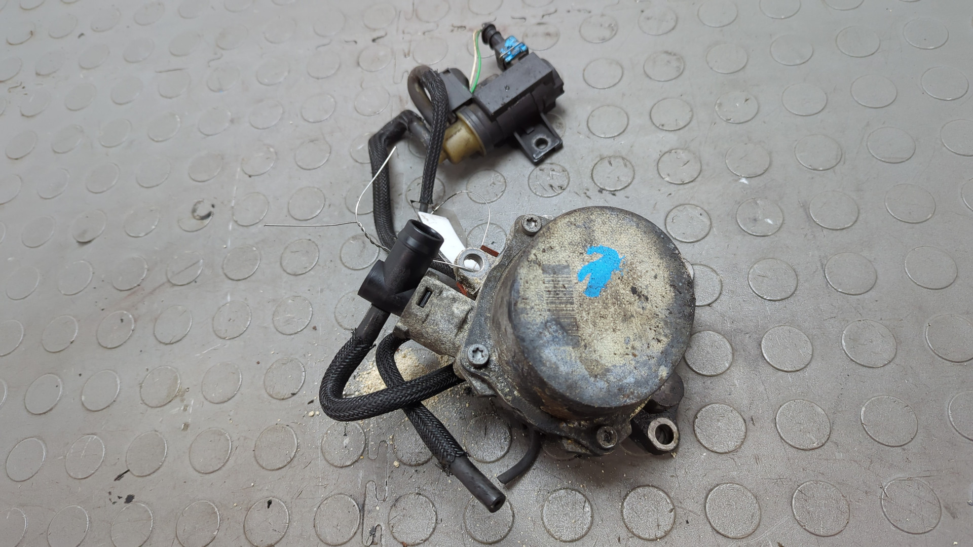 Насос вакуумный