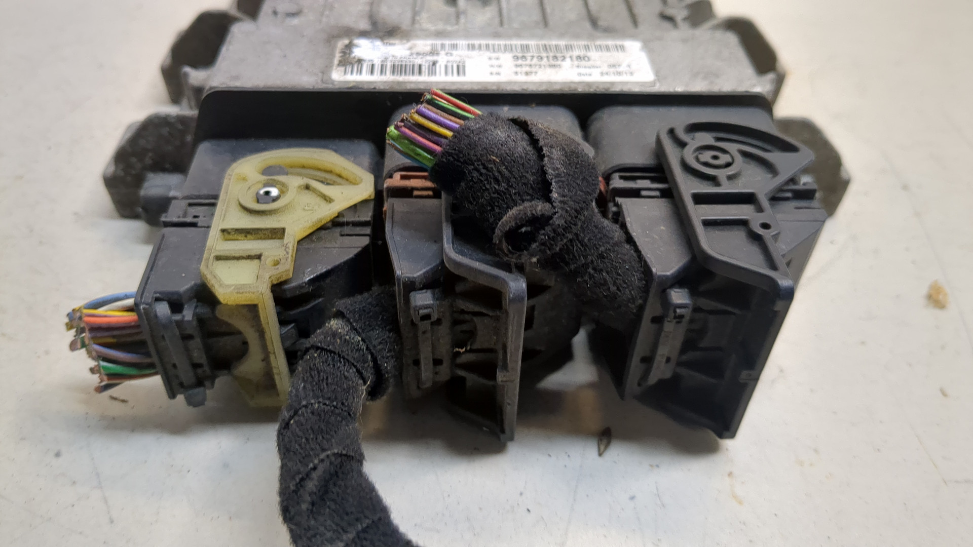 Блок управления двигателем