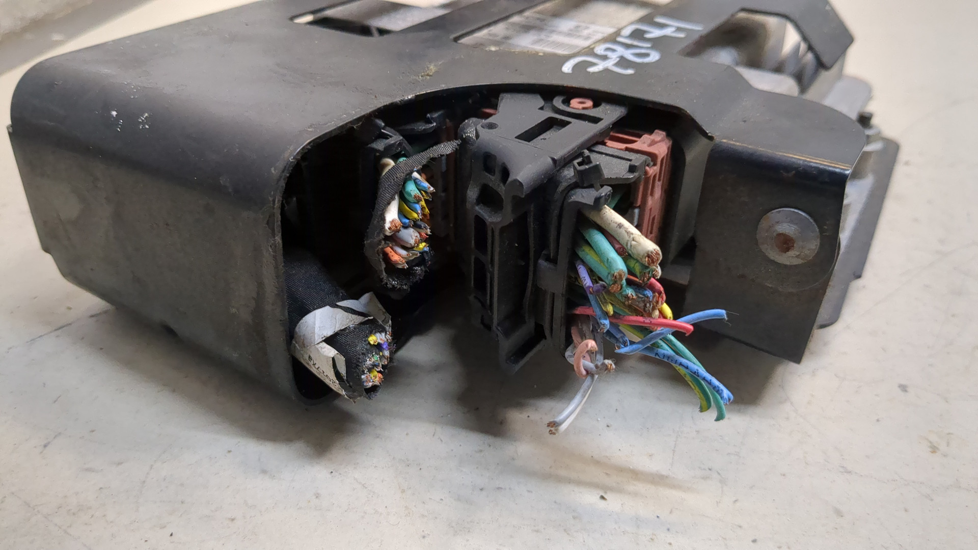 Блок управления двигателем