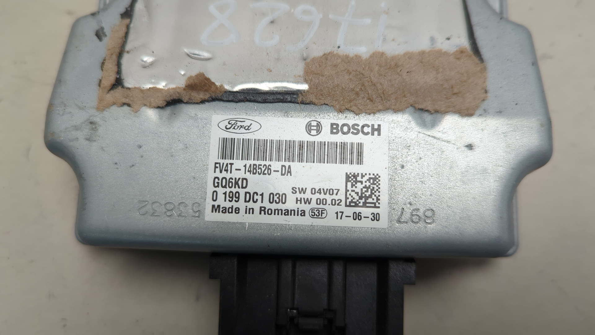 Преобразователь напряжения (адаптер)