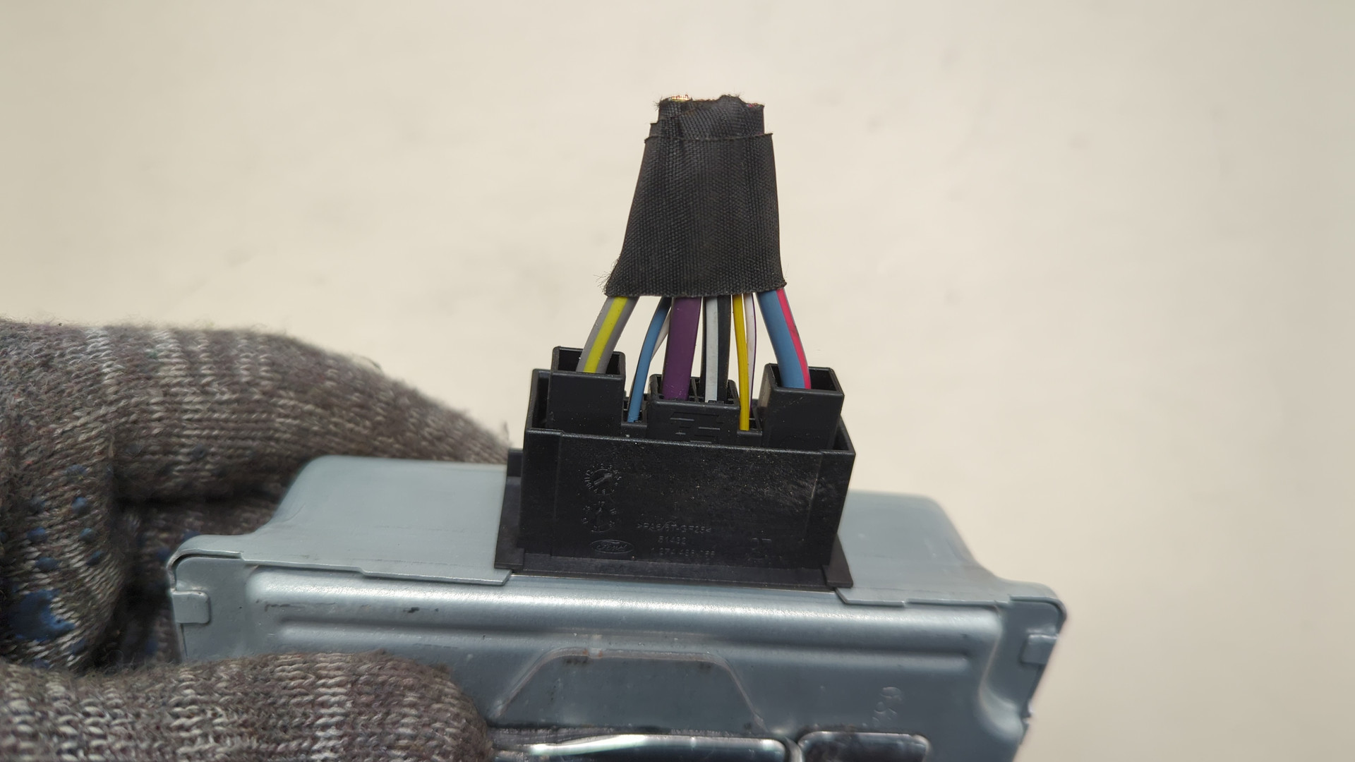 Преобразователь напряжения (адаптер)