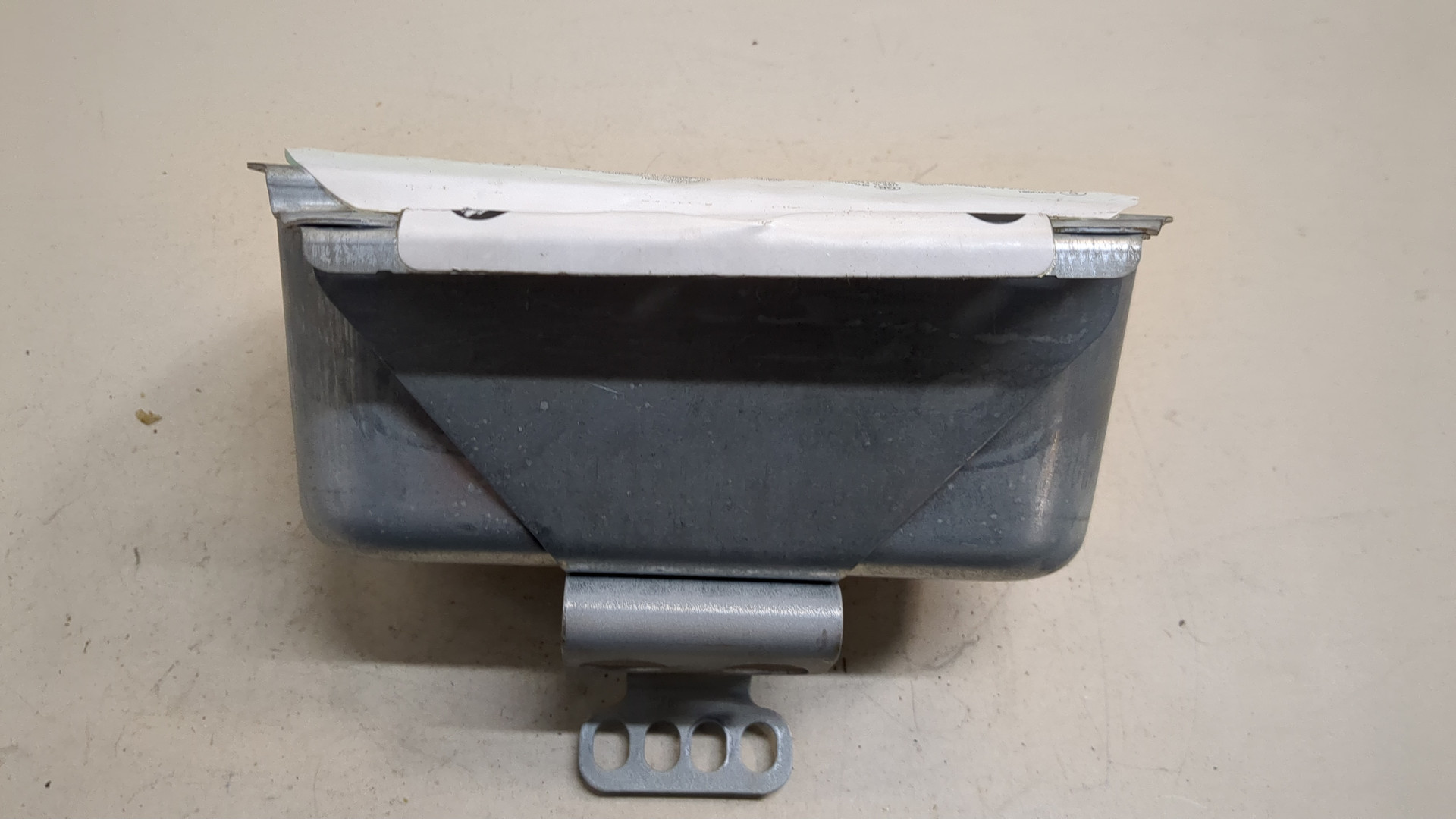 Подушка безопасности пассажирская (в торпедо)