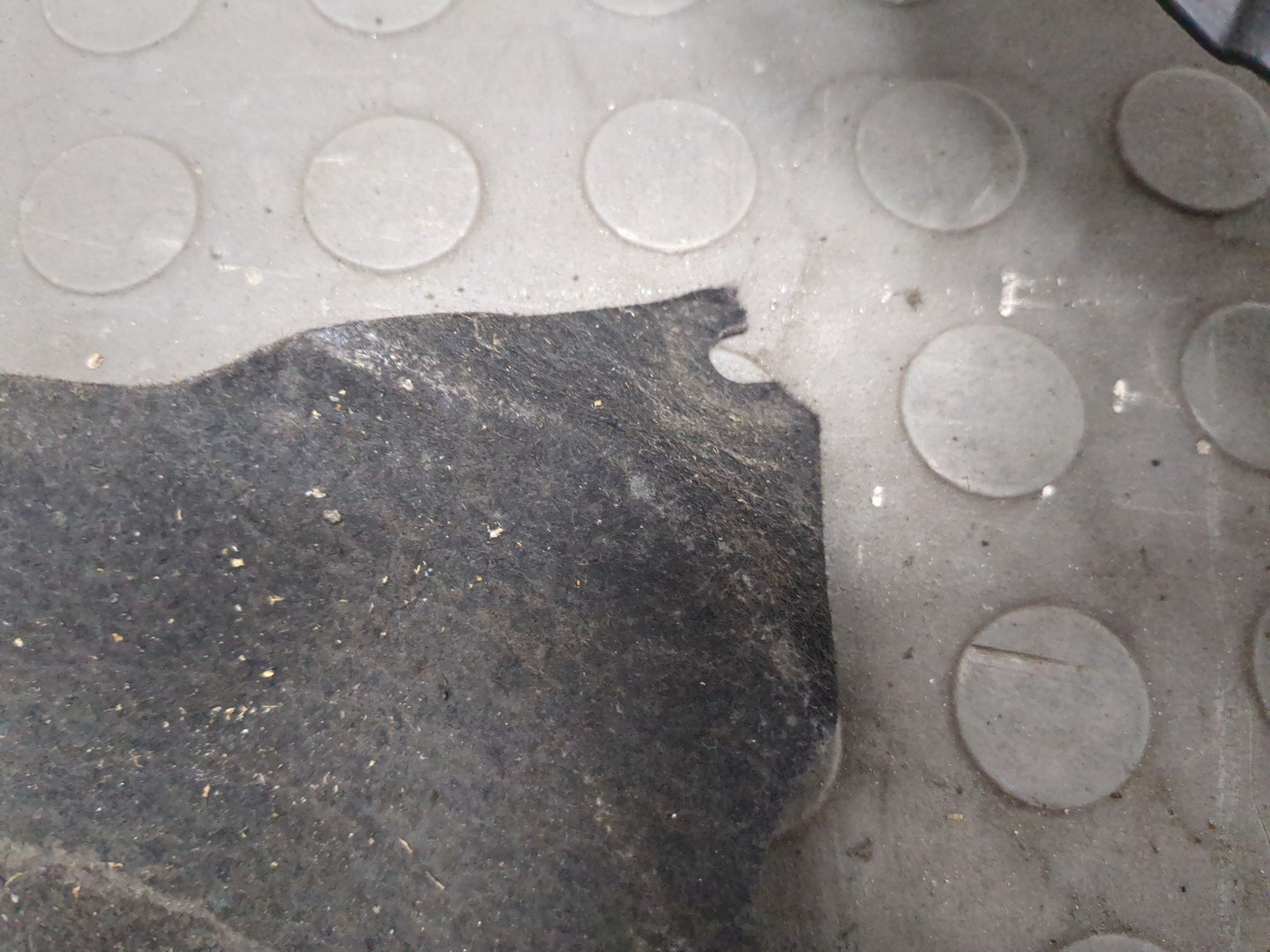 Локер передний правый